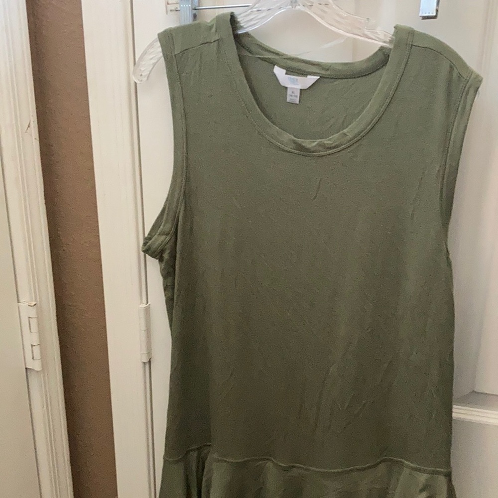FINAL MARKDOWN Time and tru ruffle hem tank xl NWT